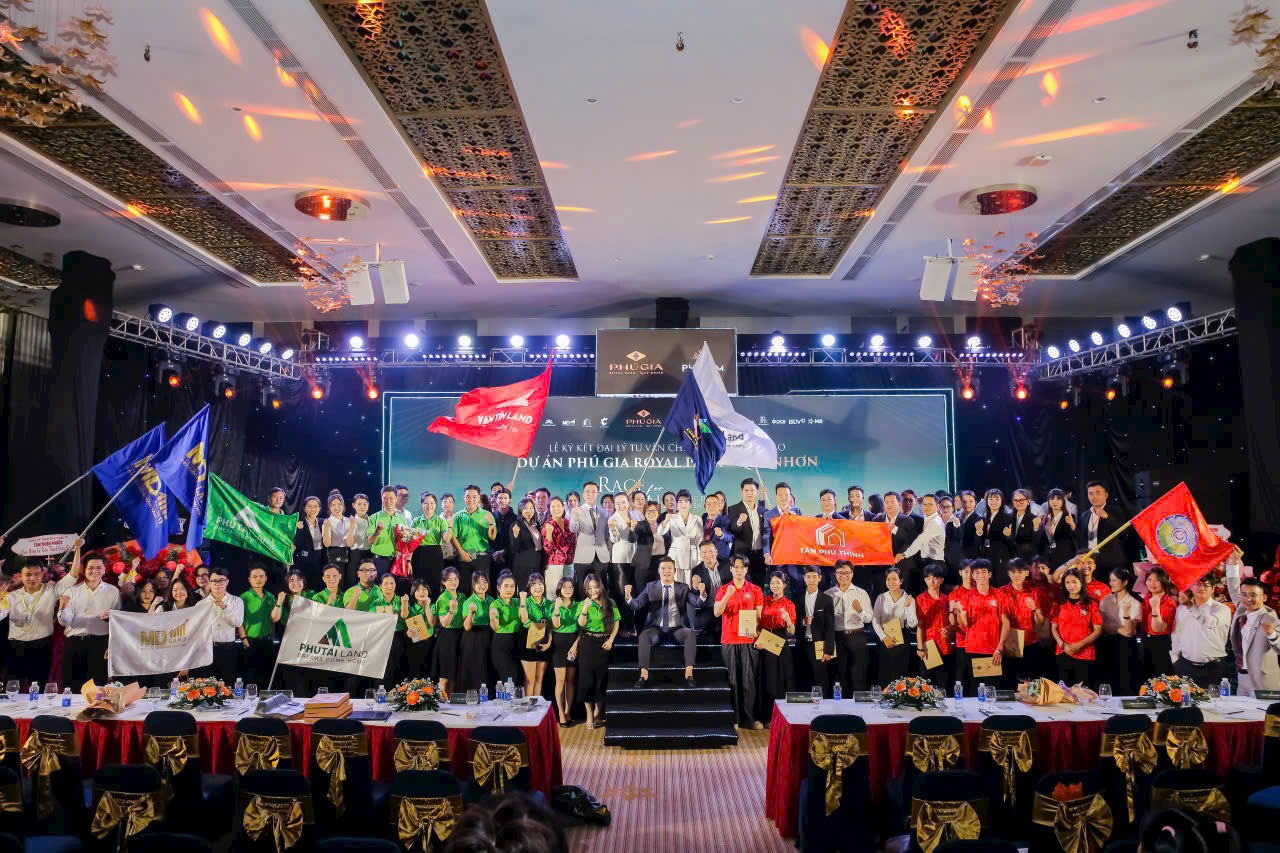 z7111896021455 3b5498469f74df3e82cdb714420a9446